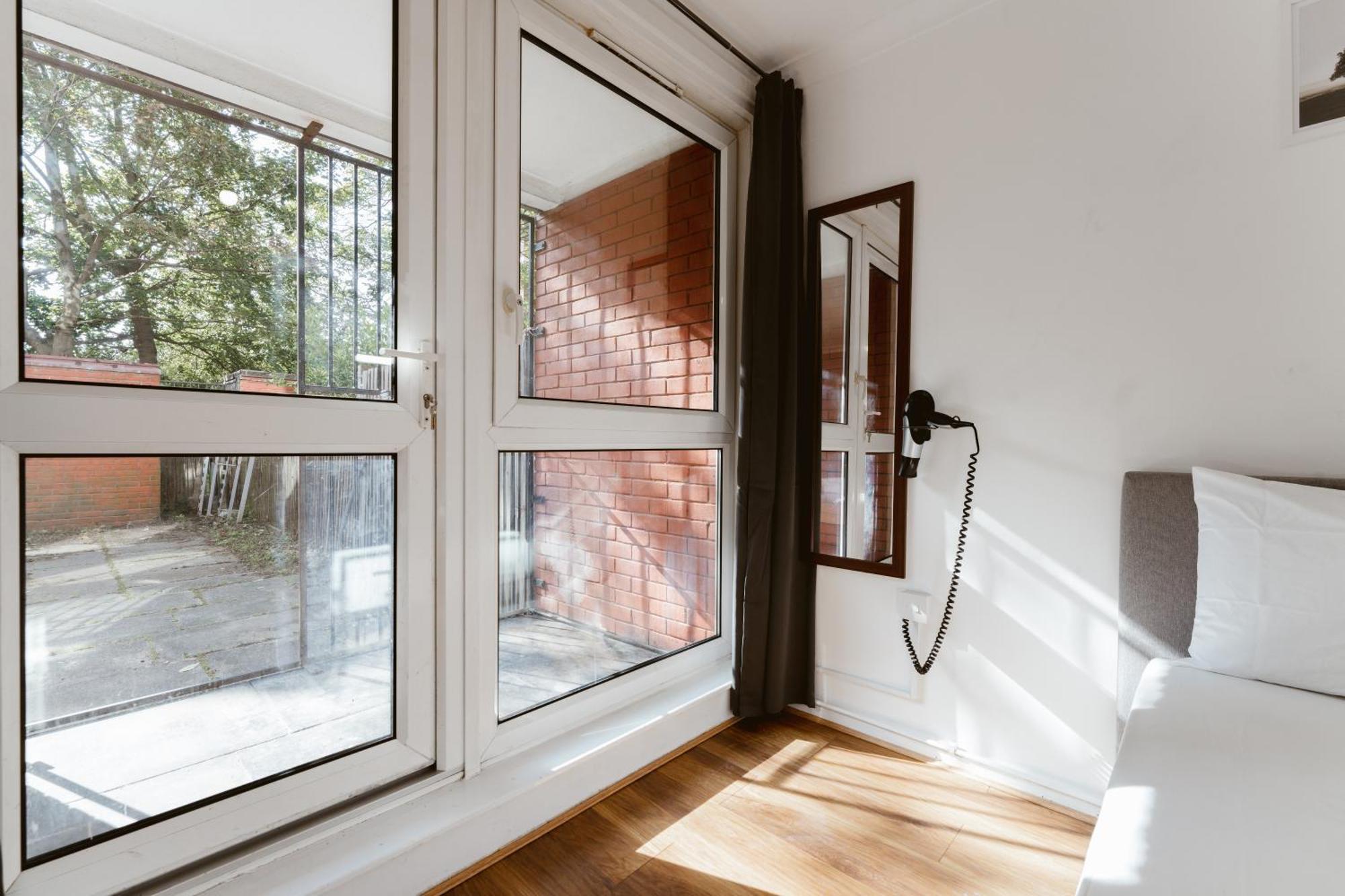 Shadwell Double Room - 13 London Exterior photo